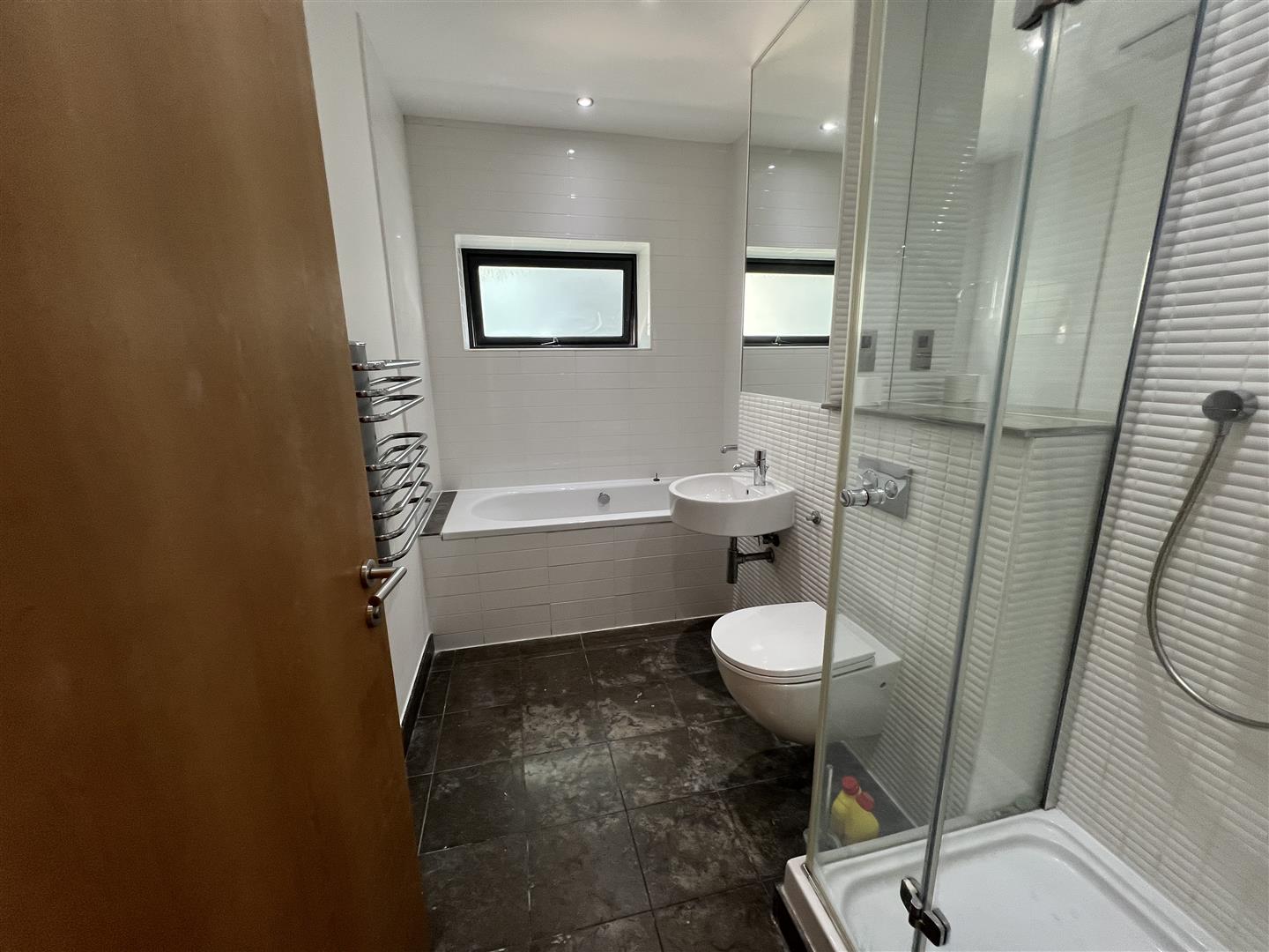 Image of Apartment - 4 Bedrooms - 2 Bathrooms for Sale in The Anchorage-Gibraltar, Image 8